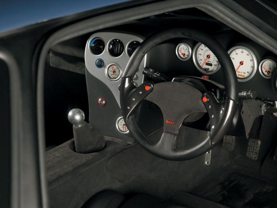Интерьер Noble M400 2004 года  (фото 4 из 6)
